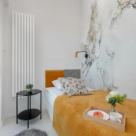 Апартаменты Modern White In With Balcony And Access To Gym By Renters Гданьск